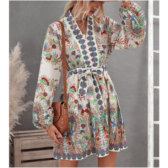 Bohemian Floral print V neck Gypsy Mini Dress - Picture 7 of 8